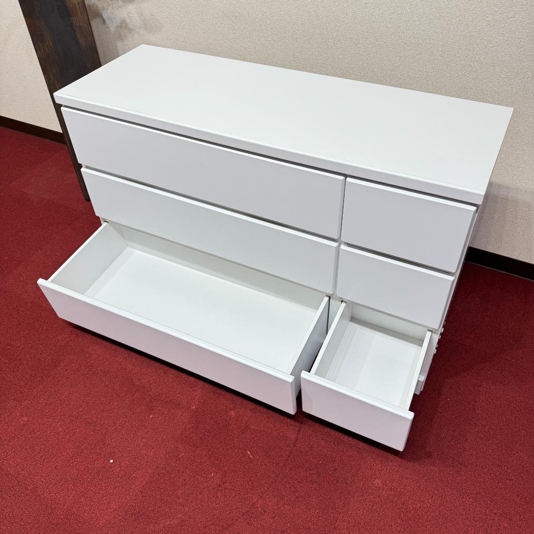 超美品　白いワイドチェスト３段　収納　タンス　幅1190ｍｍ