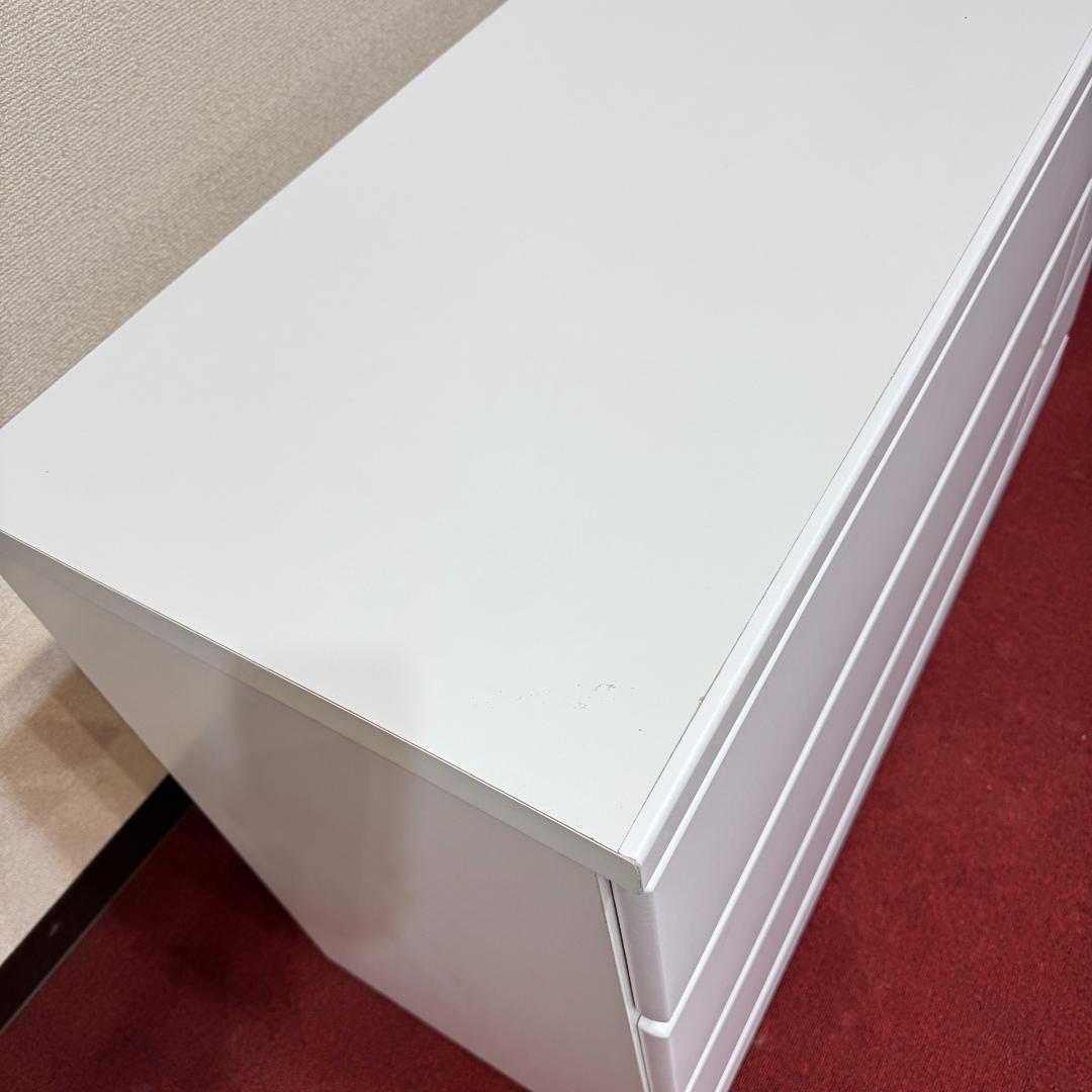 超美品　白いワイドチェスト３段　収納　タンス　幅1190ｍｍ