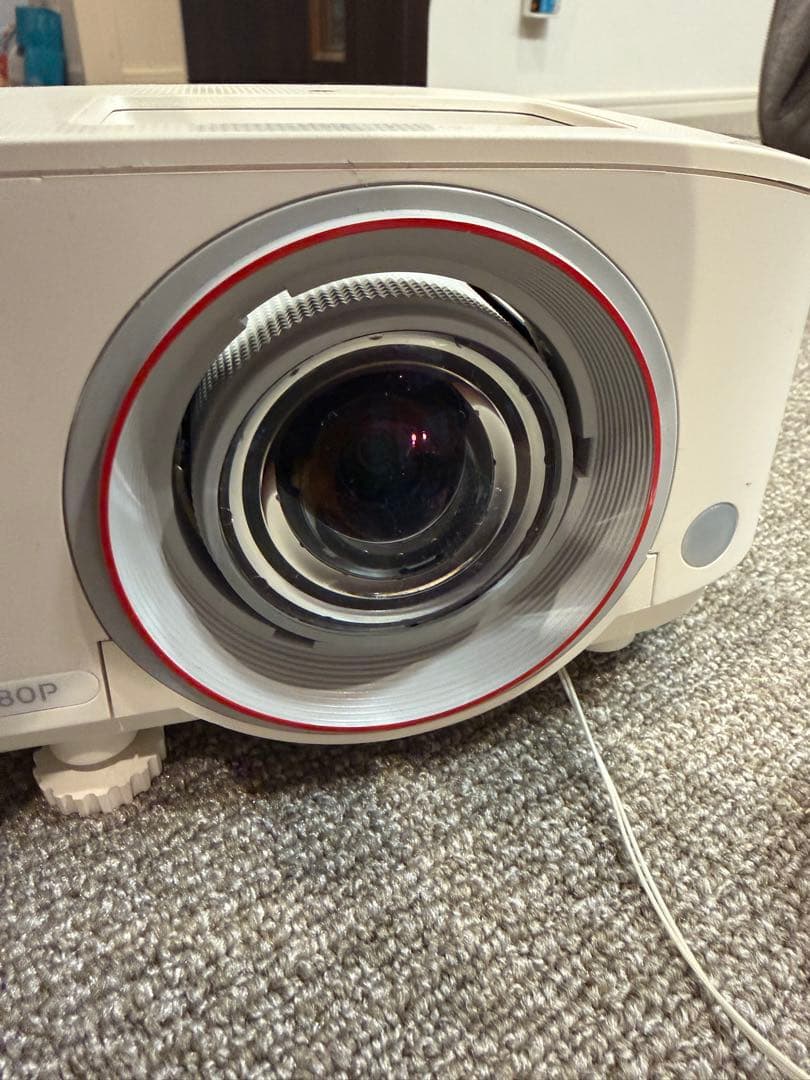 BenQ TH671ST 短焦点プロジェクター