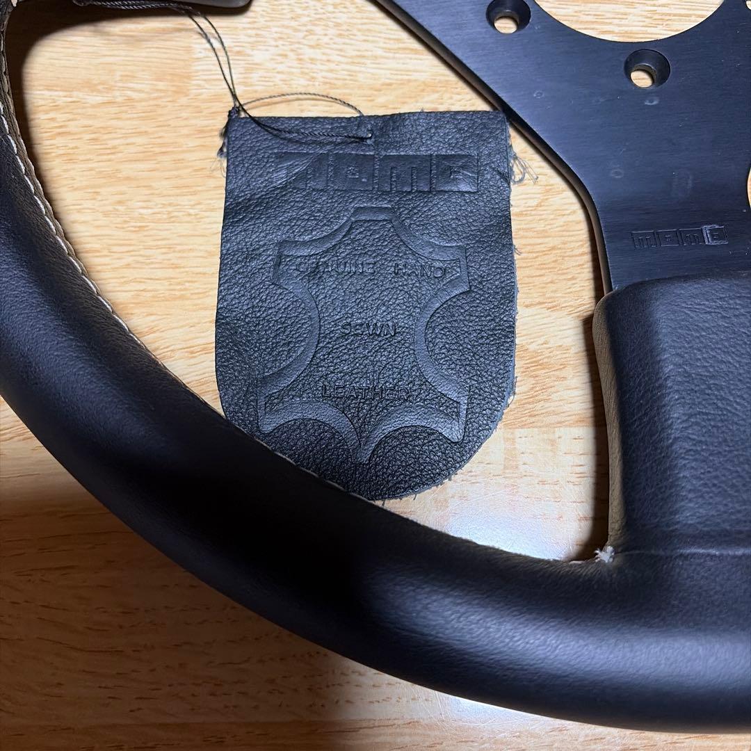 MOMO ステアリング コブラⅡ ホーンボタン付き φ35cm