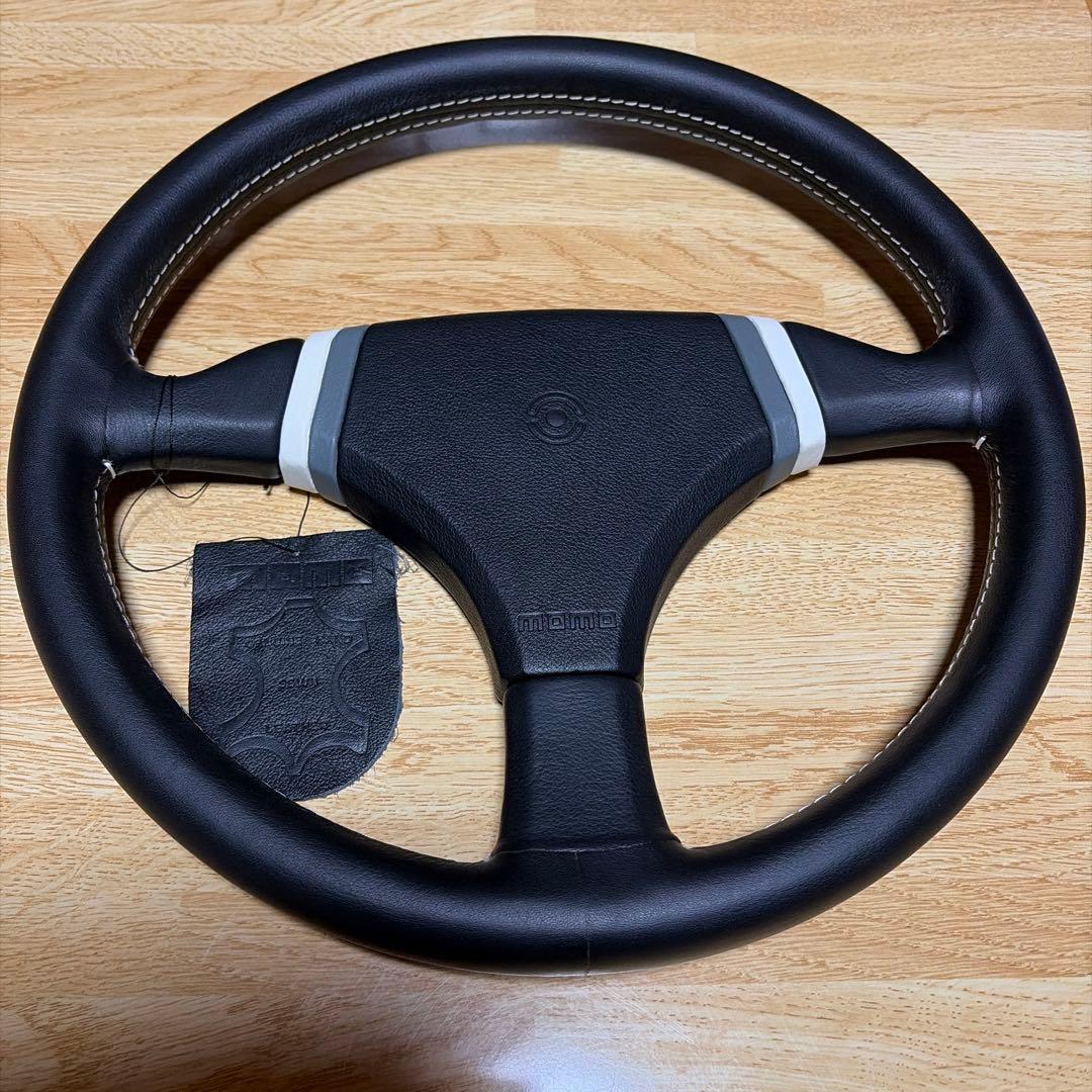 MOMO ステアリング コブラⅡ ホーンボタン付き φ35cm