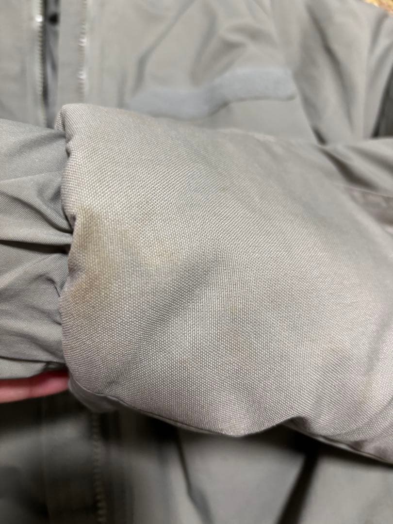 人気 米軍実物ECWCS Level7（MEDIUM-REGULAR）