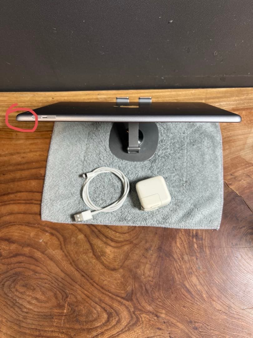 ［美品］Apple iPad 第6世代/32GB/電池健康99.9%/HW243