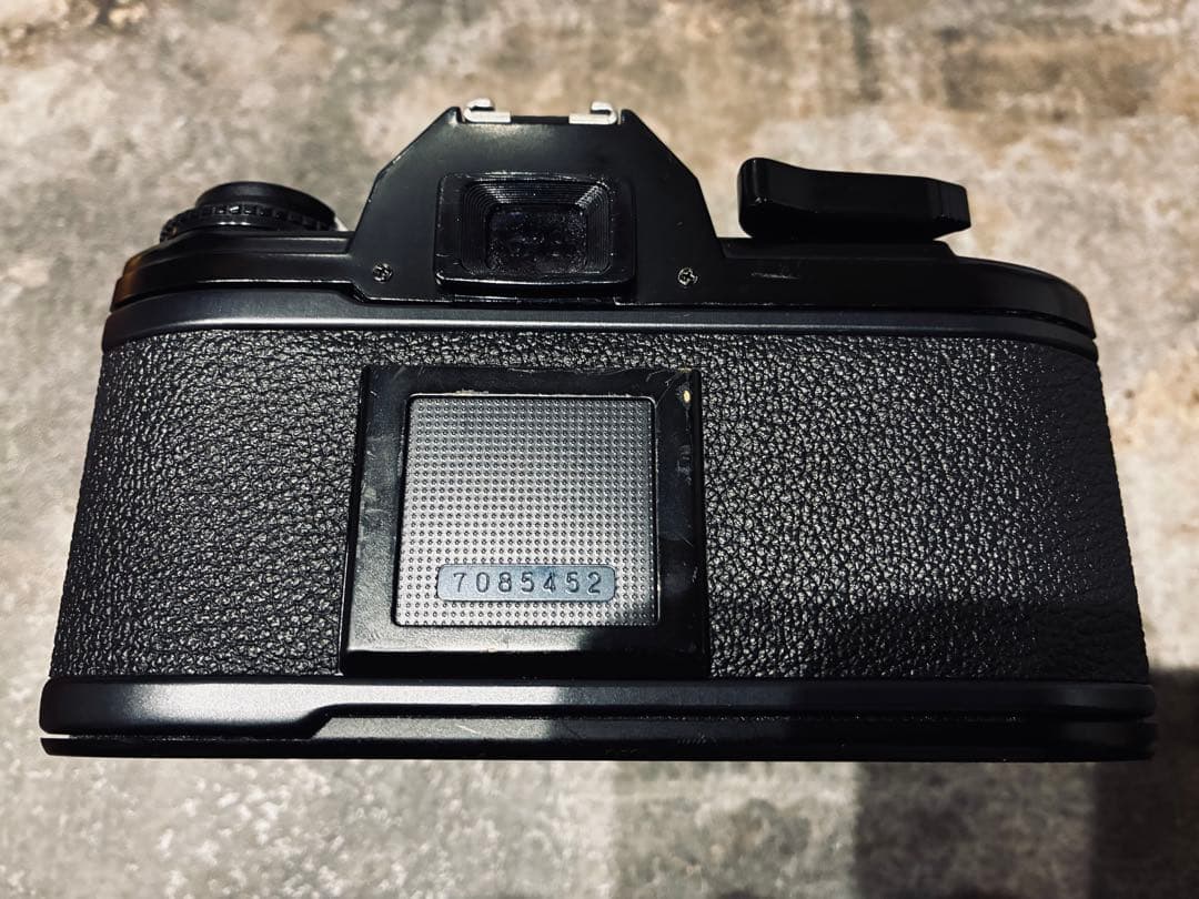 Nikon EM 一眼レフカメラ Nikkor 50mm f/1.4