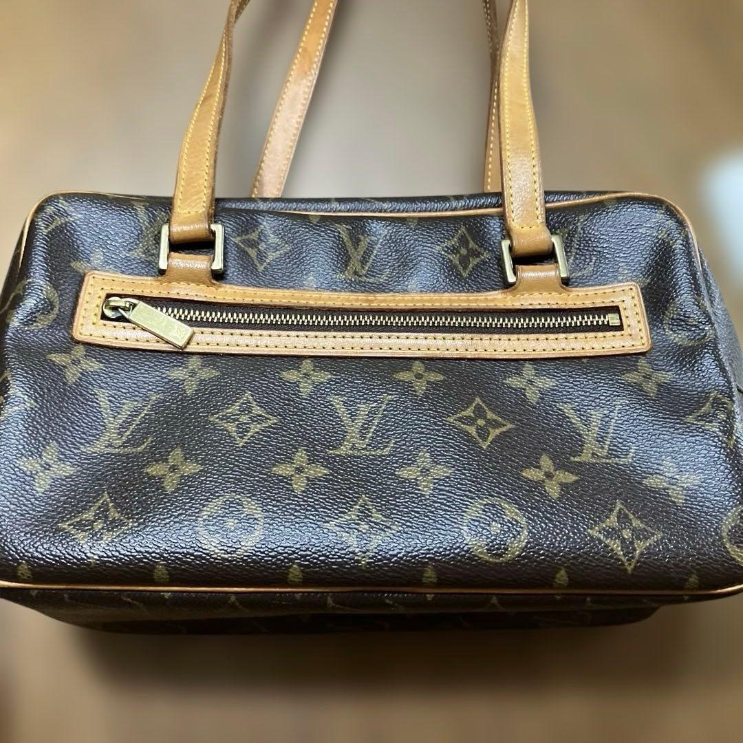 LOUIS VUITTON ルイヴィトン モノグラム シテ