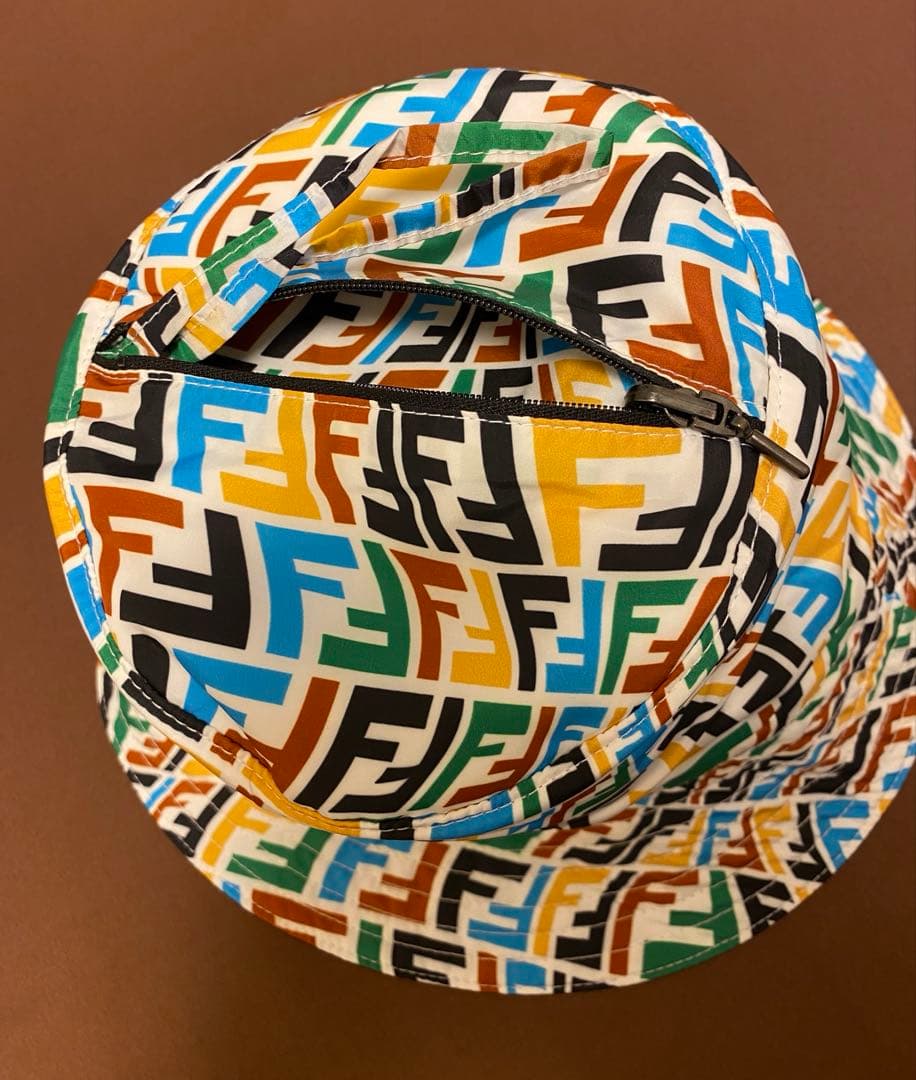 【新品未使用】FENDI フェンディ バケットハット リバーシブル