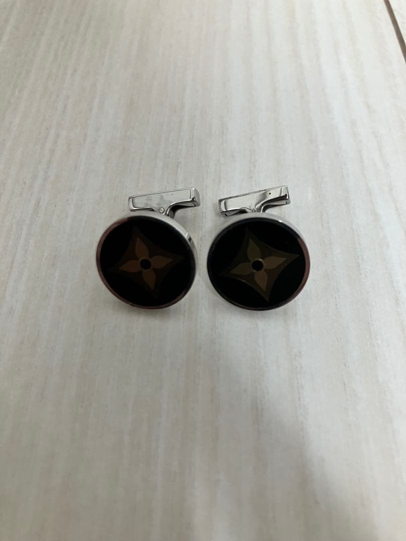 ルイ・ヴィトン カフリンクス ブラック 美品