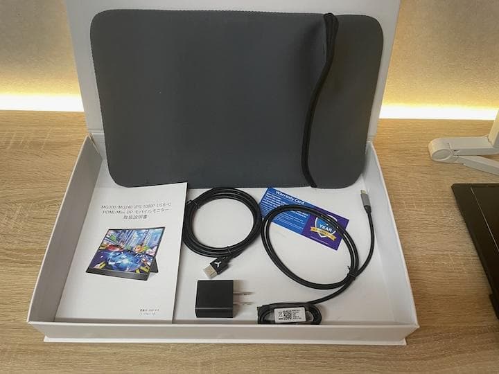 15.6インチ 300Hz FHDゲーミングモバイルディスプレイ