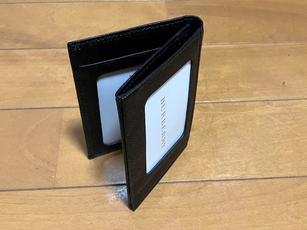 BURBERRY バーバリー　名刺入れ・パスケース・定期入れ