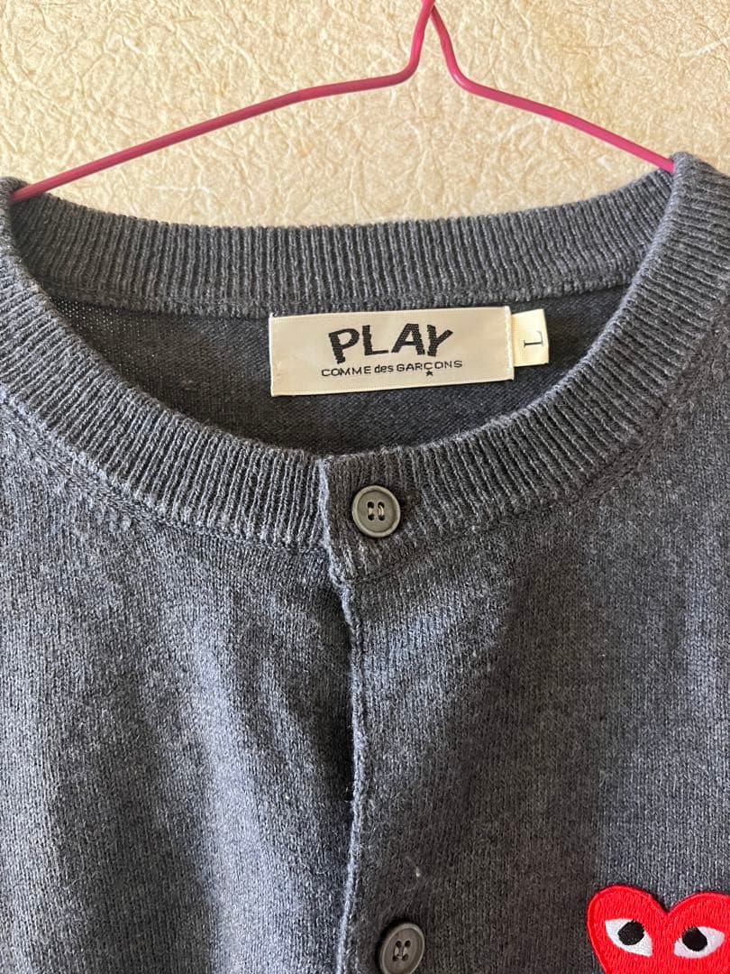 ひよこ PLAY グレー カーディガン ハート刺繍