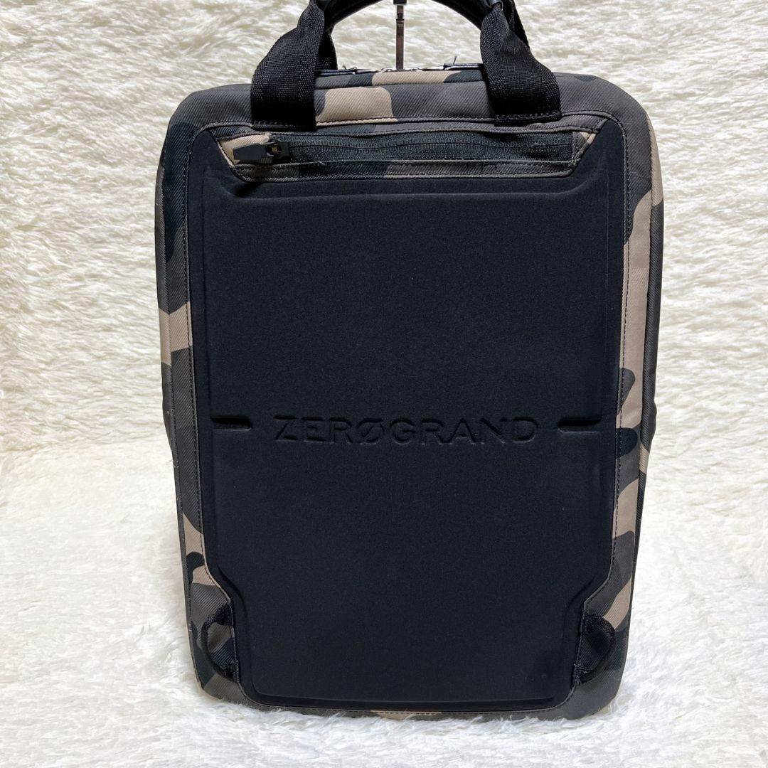 ​【本日限定価格】 コールハーン ゼログランド 2in1 バックパック 迷彩