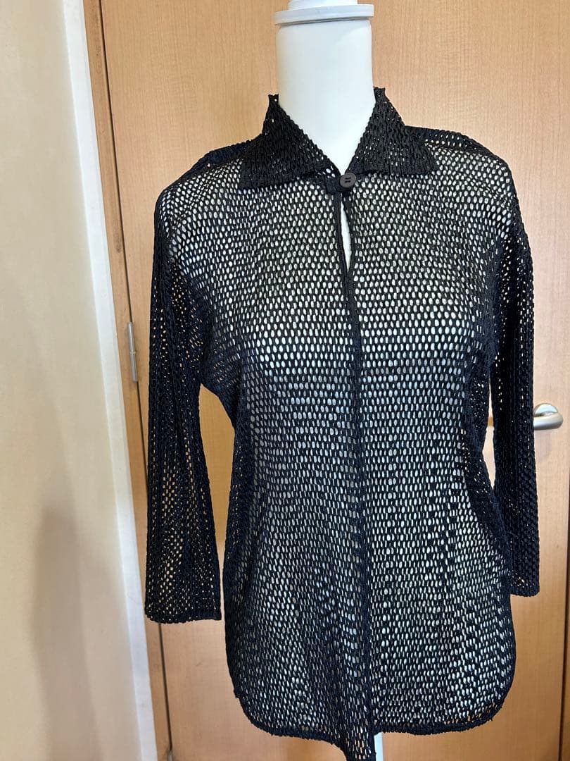 ⭐️本日限定価格⭐️イッセイミヤケメッシュ黒トップス極美品❣️