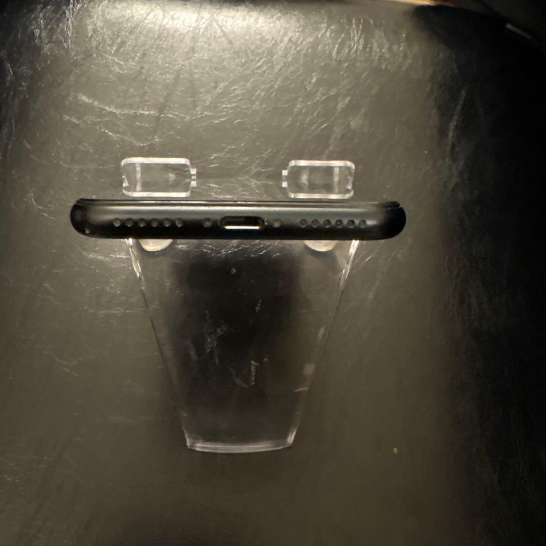 Apple iPhone SE 64GB 第3世代　ミッドナイト