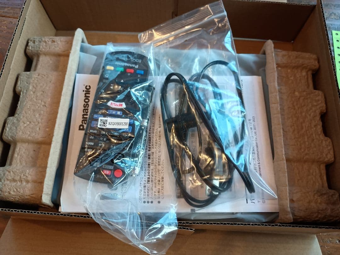 Panasonic DMP-BDT180-K 4Kブルーレイプレーヤー