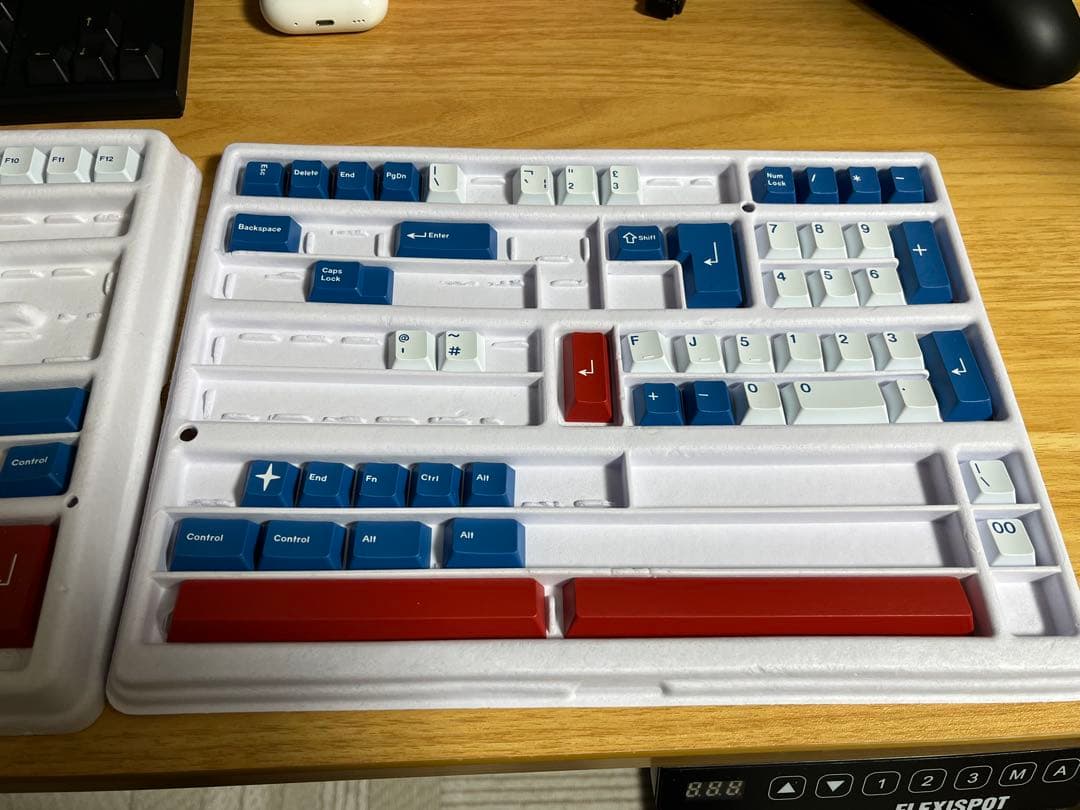 自作キーボード gingo65 / Holy Panda / GMK a