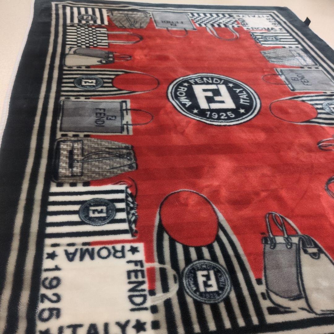 FENDI フェンディ ニューマイヤー ハーフ毛布 廃番 レア ブランケット