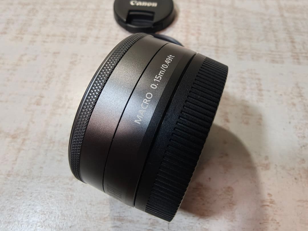 Canon EF-M 22mm f/2 STM レンズ