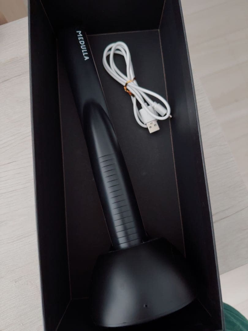 M-EDULIA 美容家電 本体 USBケーブル付き