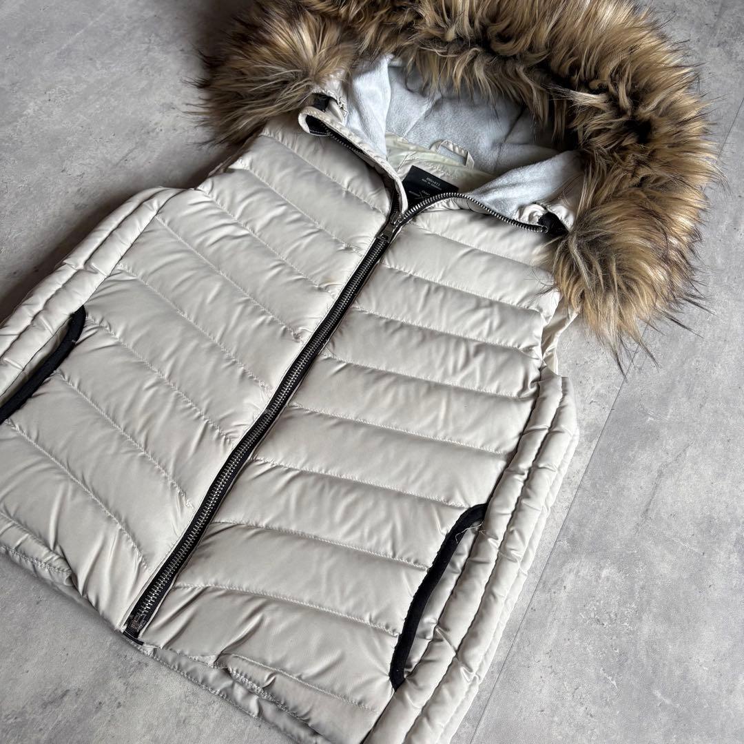 【GAP】ファー付き　ダウンベスト　フード大きめ　y2k お兄系　ギャル男　短丈