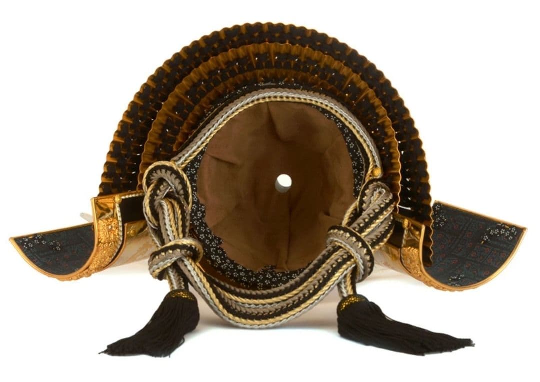 五月人形 伊達政宗 着用 兜収納飾り 兜飾り 平安義正作 本金箔焼箔仕上げ