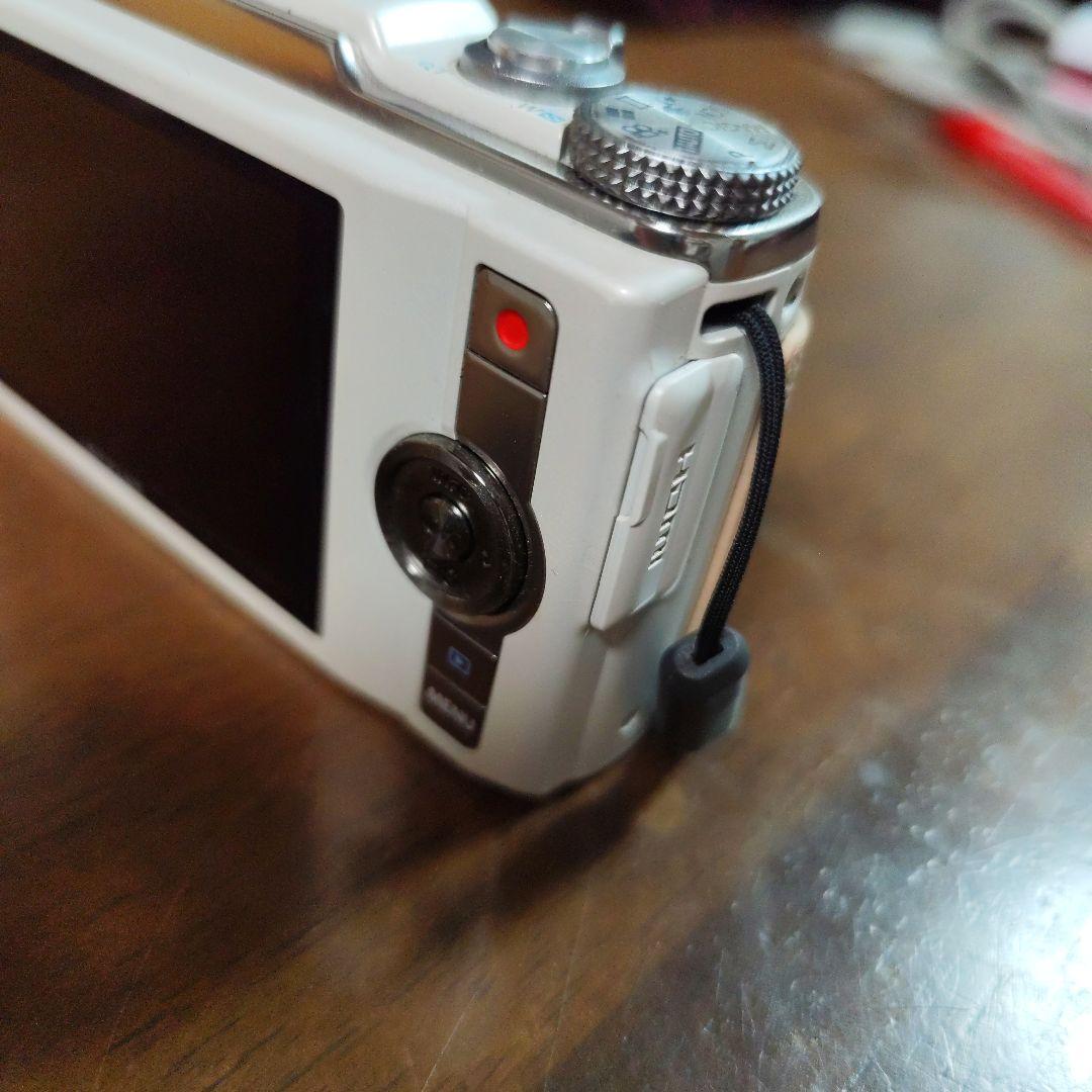 オリンパス　STYLUS SH-60　SDカード付き