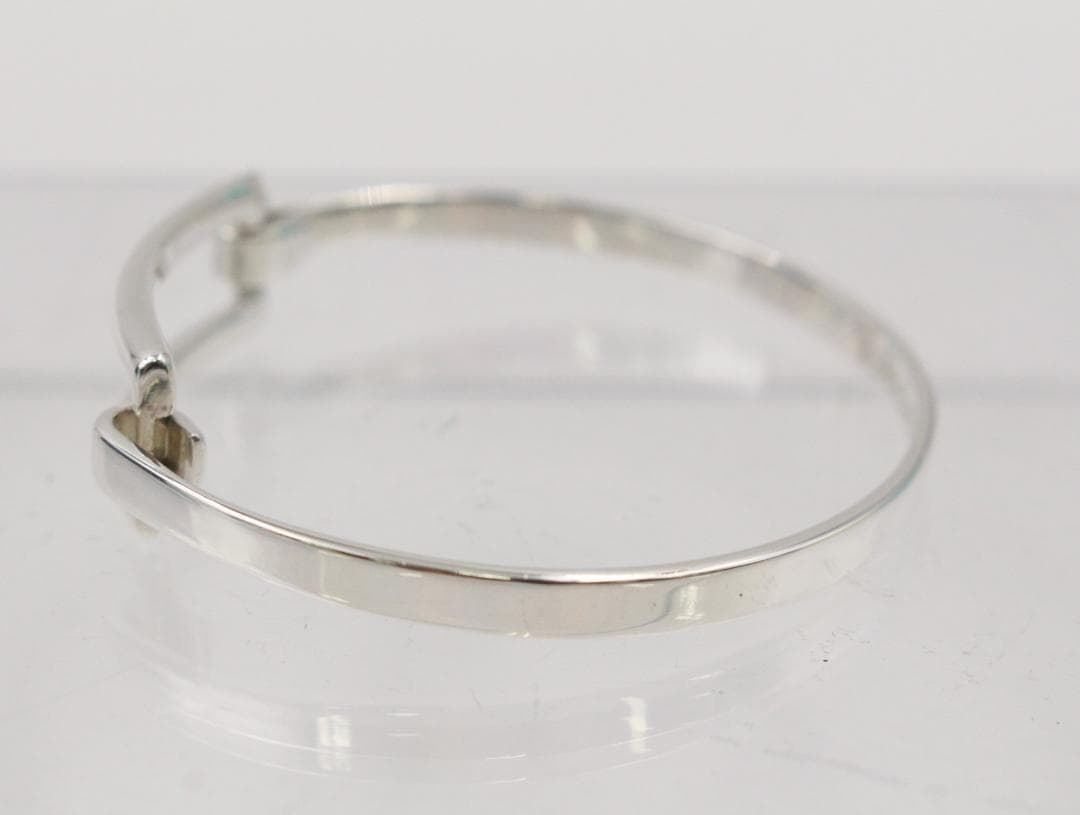 Tiffany & Co. シルバーバングル 専用ポーチ付き