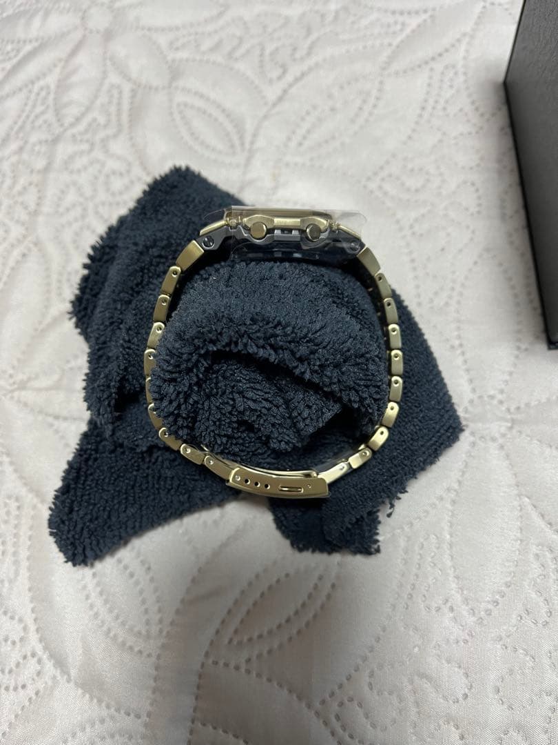 新品 新型MIP液晶G-SHOCK フルメタル　ゴールド　gmw-bz5000