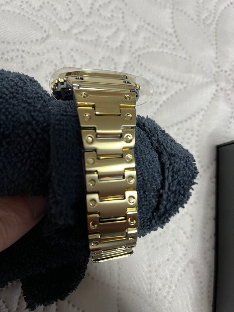 新品 新型MIP液晶G-SHOCK フルメタル　ゴールド　gmw-bz5000