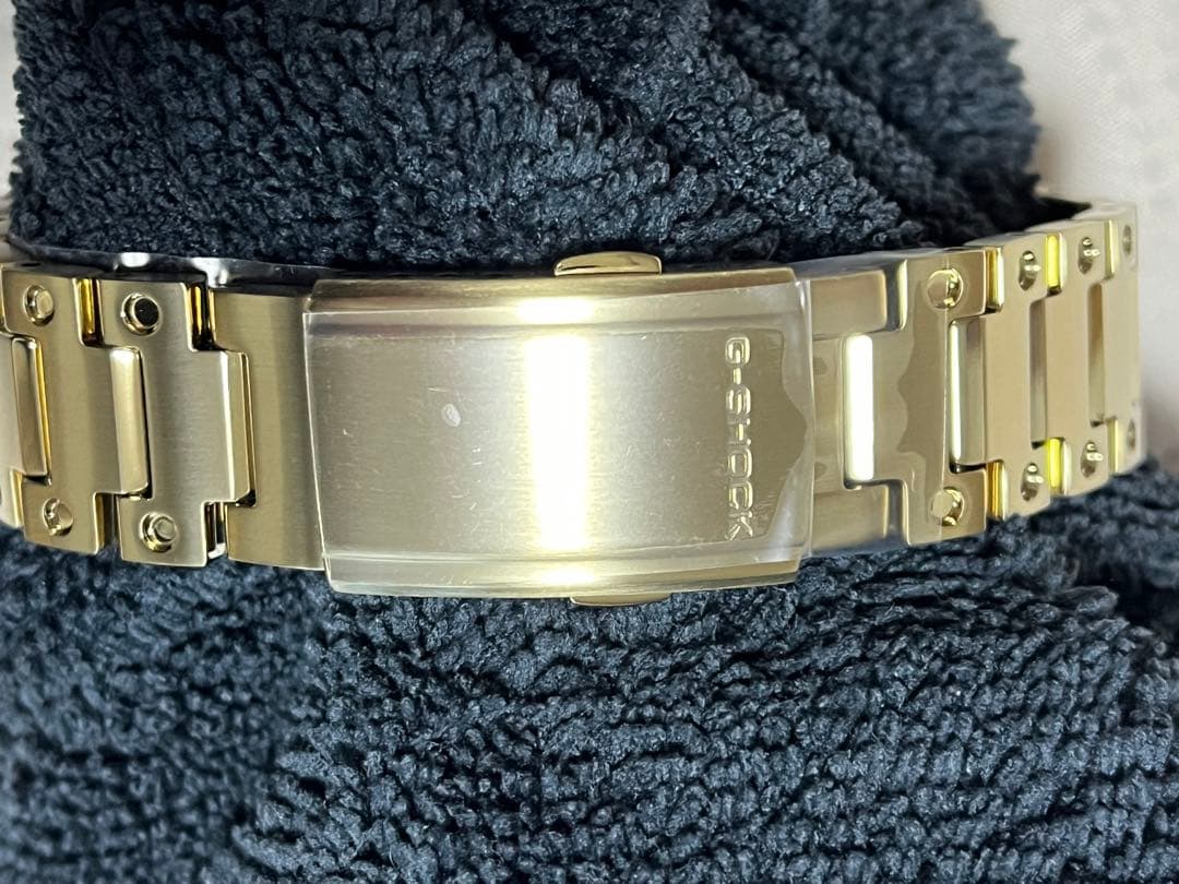 新品 新型MIP液晶G-SHOCK フルメタル　ゴールド　gmw-bz5000