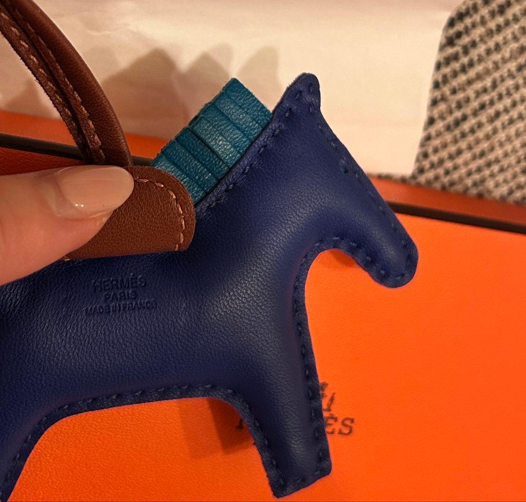 エルメス　ロデオ　PM ブルーエレクトリック