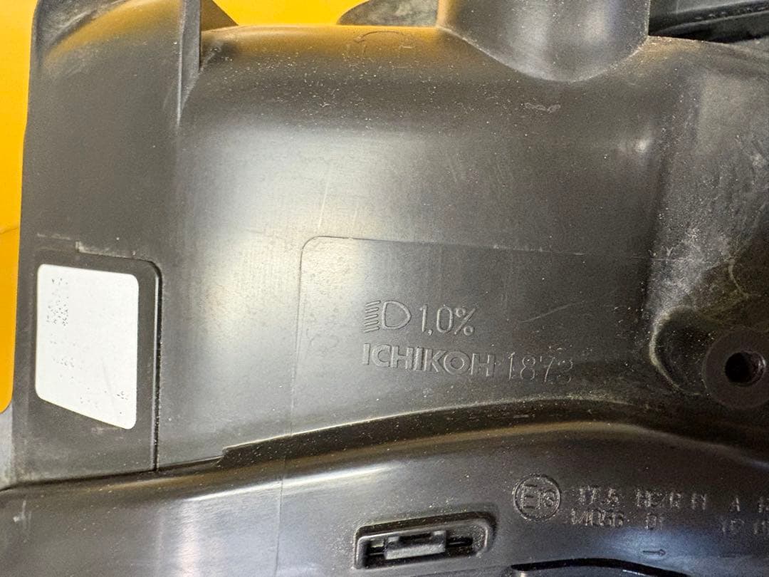 スズキ MR31S MR41S ハスラー 純正ヘッドライト左/ハロゲン