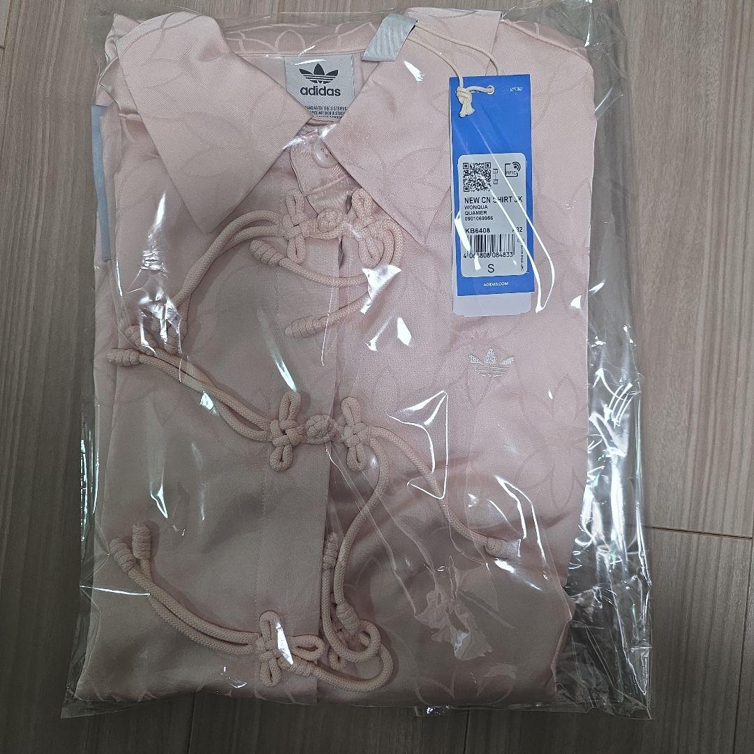中国限定　新品S adidas アディダス シャツ KB6408