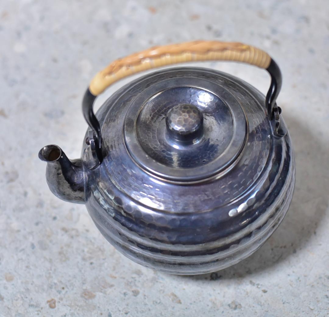 秀峰堂　いぶし銀湯沸かし【極上品】　銀瓶　囲炉裏/お茶道具