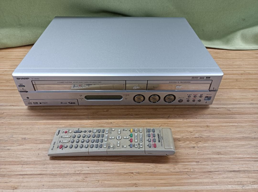 都《HBUHT》SHARP　DV-HRW50　HDD/DVD/VHS一体型