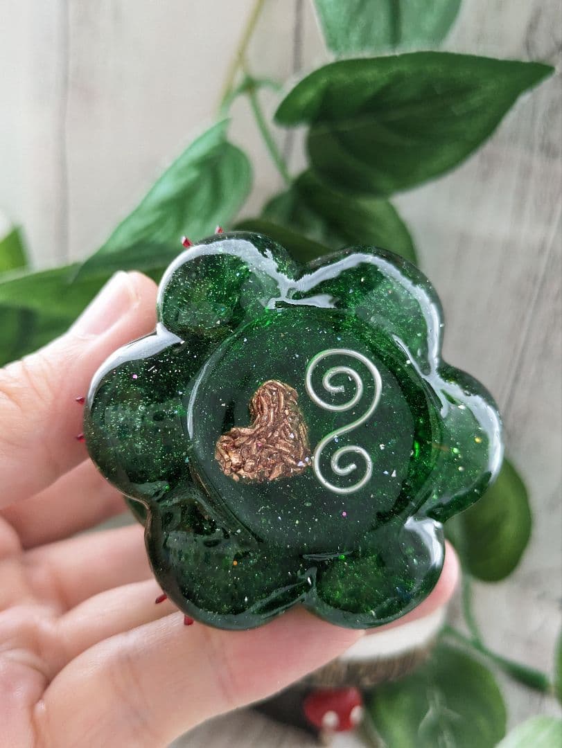 【つねりん】グリーンクォーツのリボンいっぱいツリー形オルゴ☆他５点