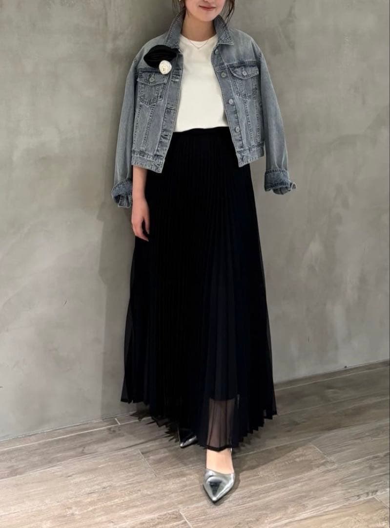 今期【LOUNIE】コンパクトデニムジャケット