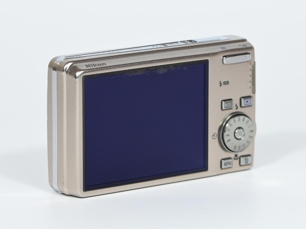 【美品】 ニコン　Nikon COOLPIX S600 ピンクゴールド