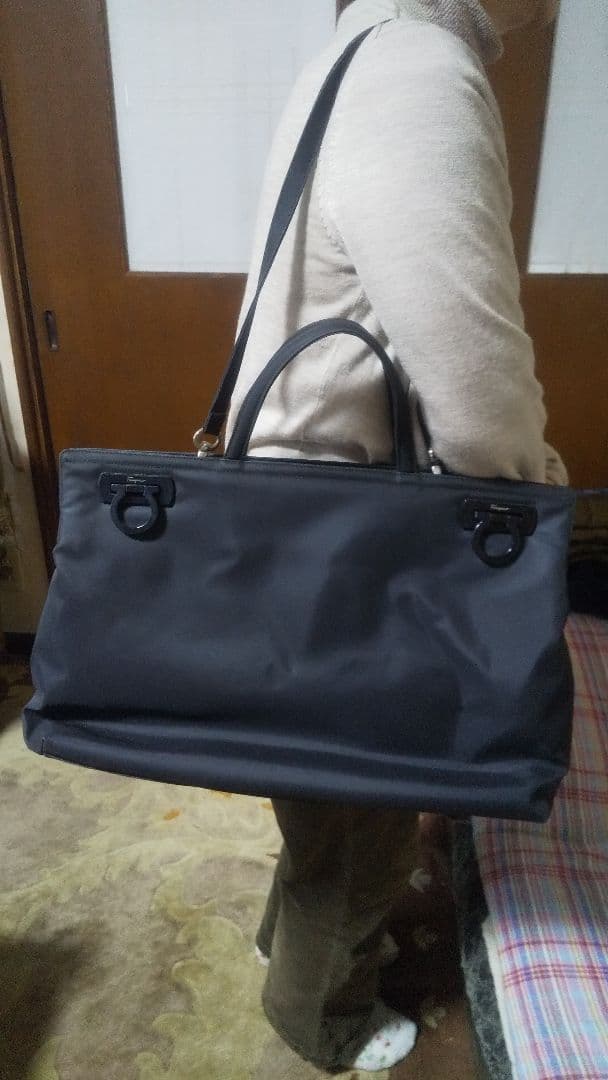 フェラガモのビジネスバッグ