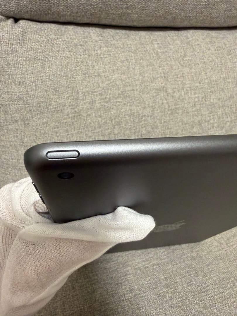 Apple iPad 第9世代 64GB SIMフリー 本体　スペースグレイ