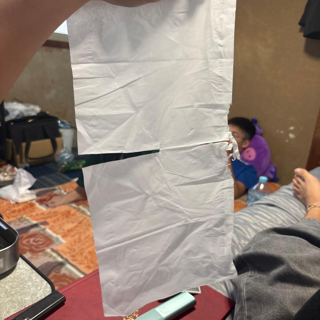 1000年に一度の繋がったティッシュ