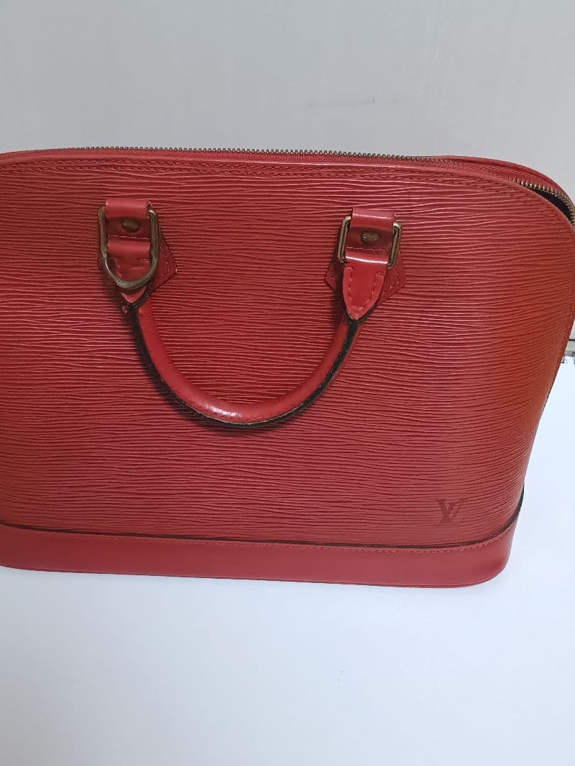 Louis Vuitton エピ　アルマPM レッド