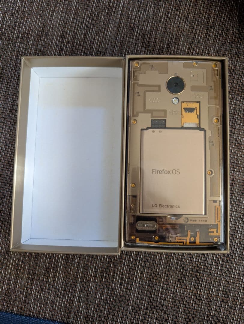 Fx0 Firefox OS スマートフォン 本体