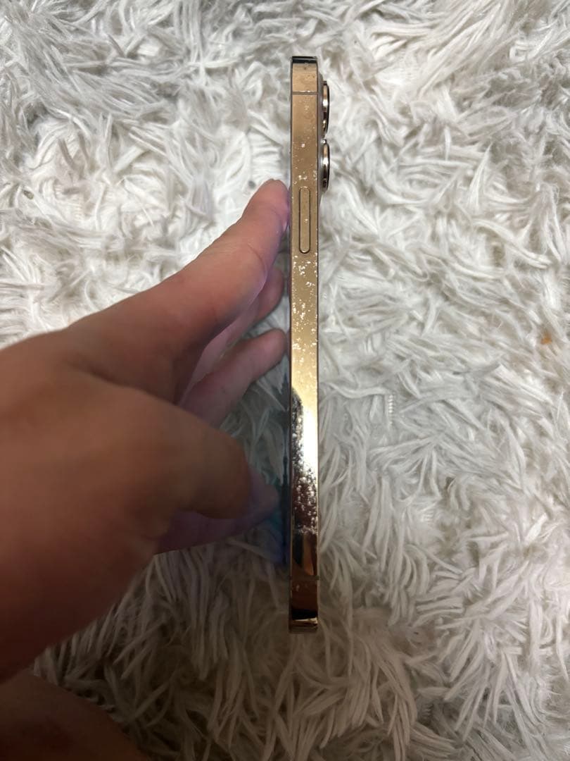 Apple iPhone 13 ゴールド 本体