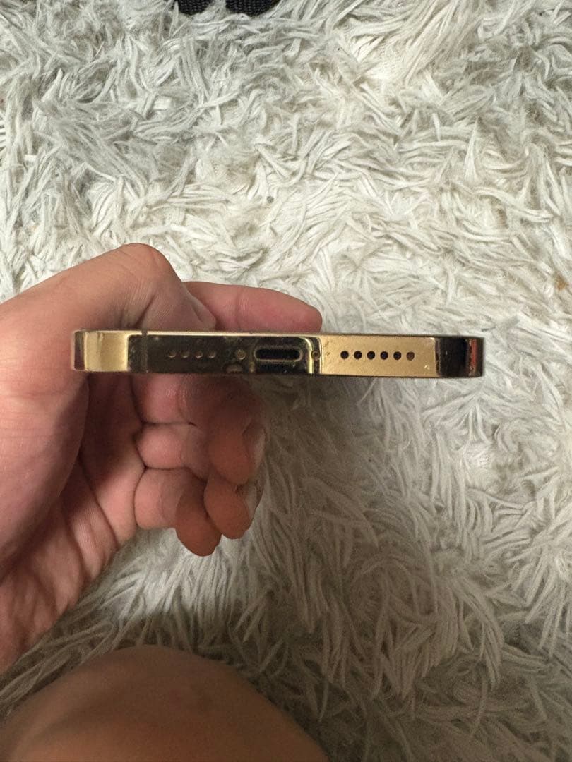 Apple iPhone 13 ゴールド 本体