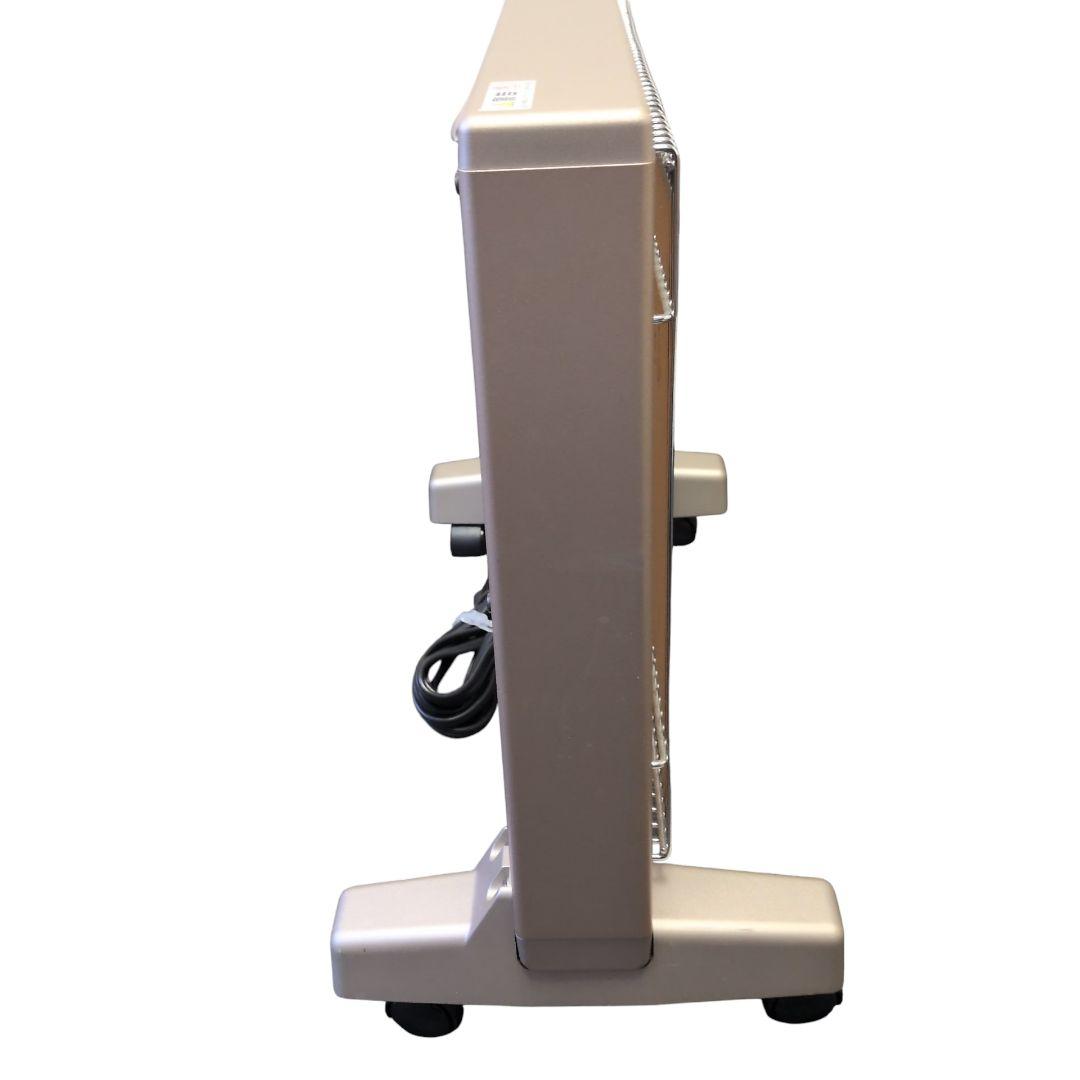 【極美品 送料無料】サンルミエキュート 電気ヒーター