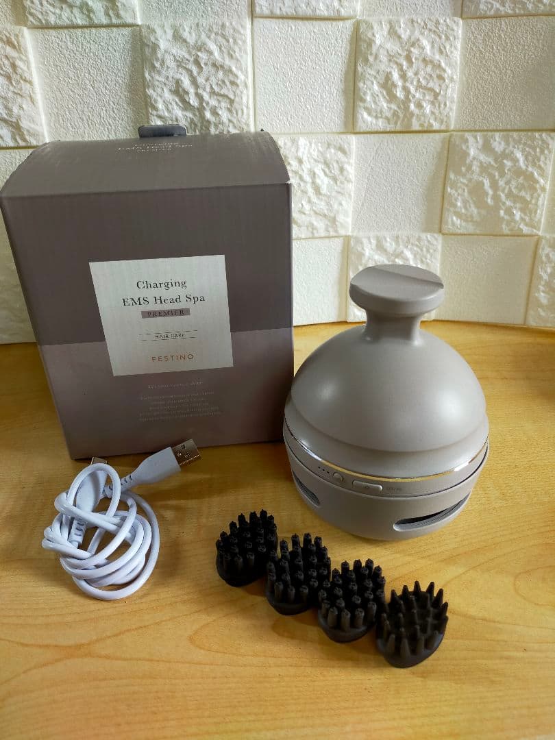 フェスティノ　FESTINO EMSヘッドスパ