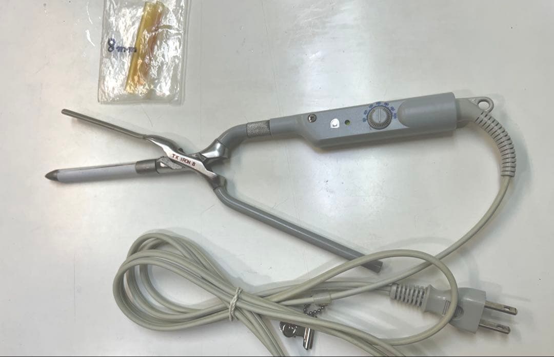 ニチリＴＫ遠赤外線８mm丸アイロン シルバーグローブ型