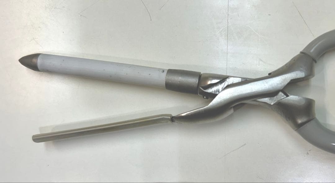 ニチリＴＫ遠赤外線８mm丸アイロン シルバーグローブ型