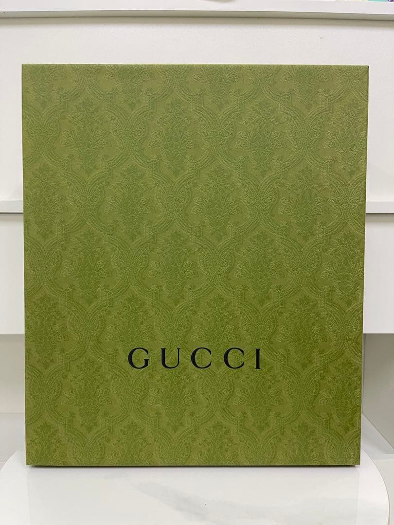 【新品】GUCCI ビジュー装飾 ブラックサンダル　38.5