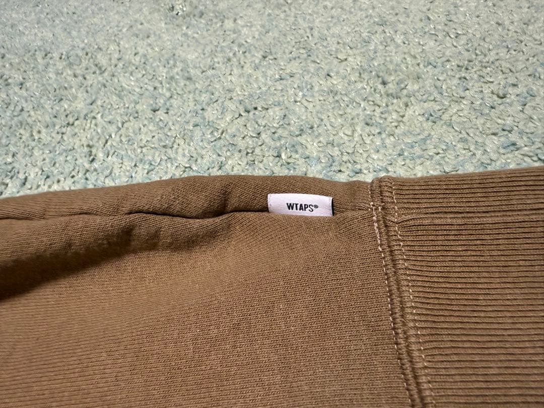 WTAPS ブラウン クルーネック トレーナー